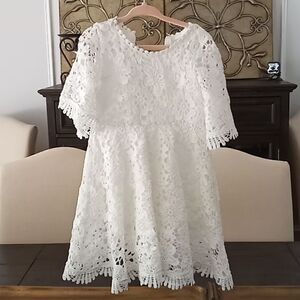 Little girls white dress size 2 3 great condition worn once